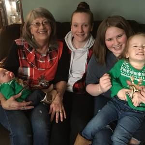 Meet your Posher, Lori